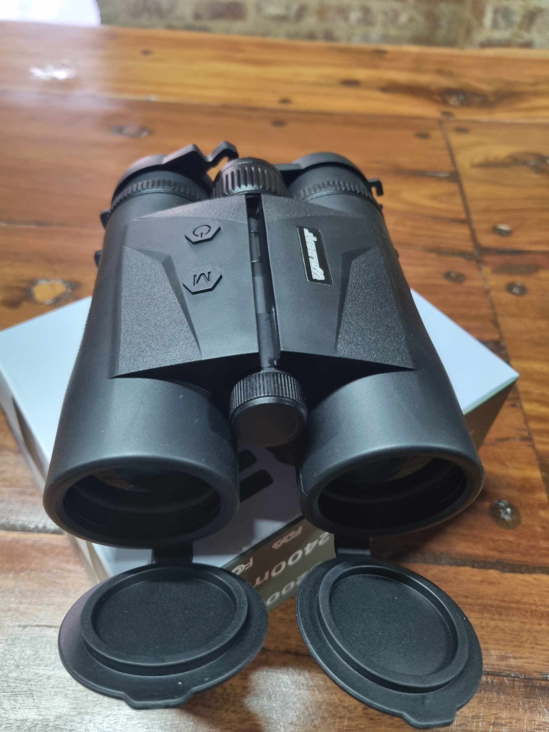 Wild Cat 2400 Range finding binoculars.